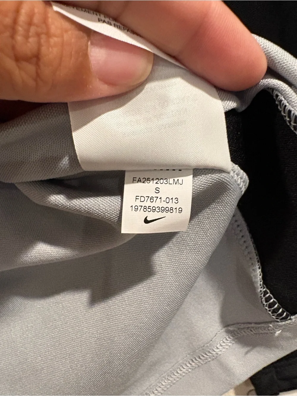 Nike Long Sleeve Soccer Practice Shirt Youth Size Small & XLFD7671-013 $60 NWT